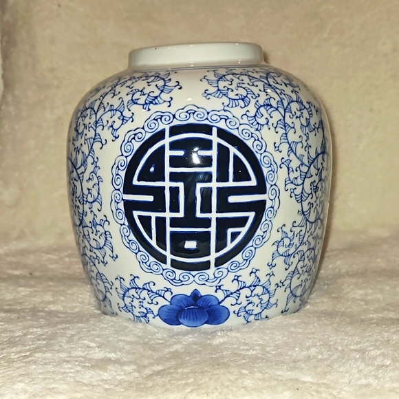 unbranded Other - CHINESE  DOUBLE HAPPINESS GINGER JAR/VASE BLUE AND WHITE VINTAGE